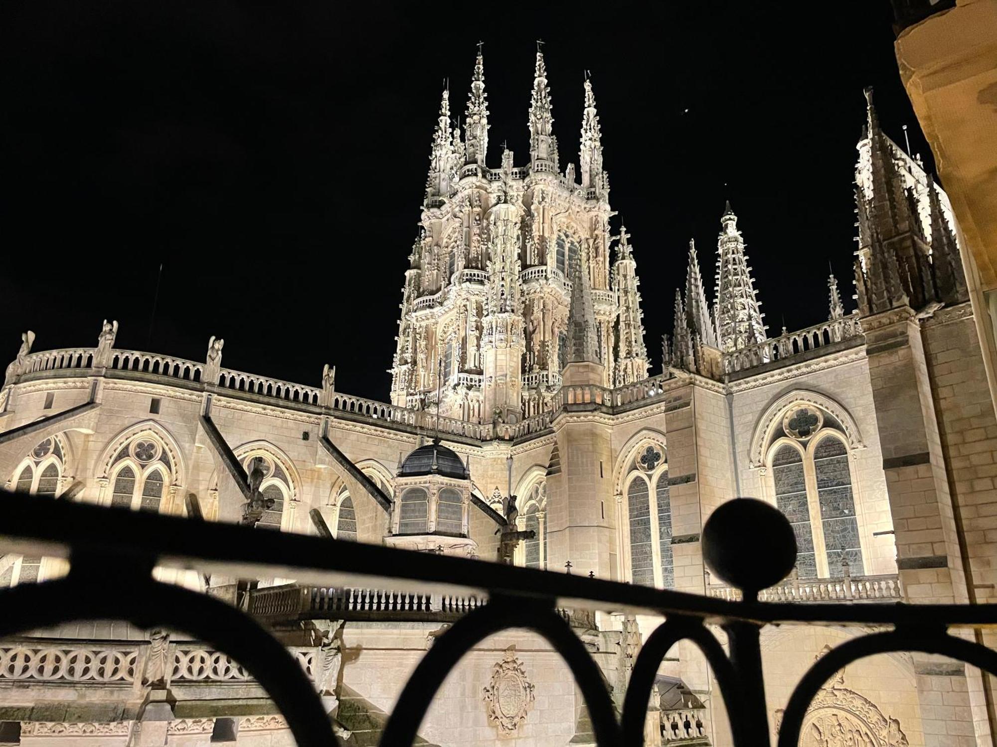 Tocando La Catedral By Exclusive Burgos Apartments Eksteriør billede